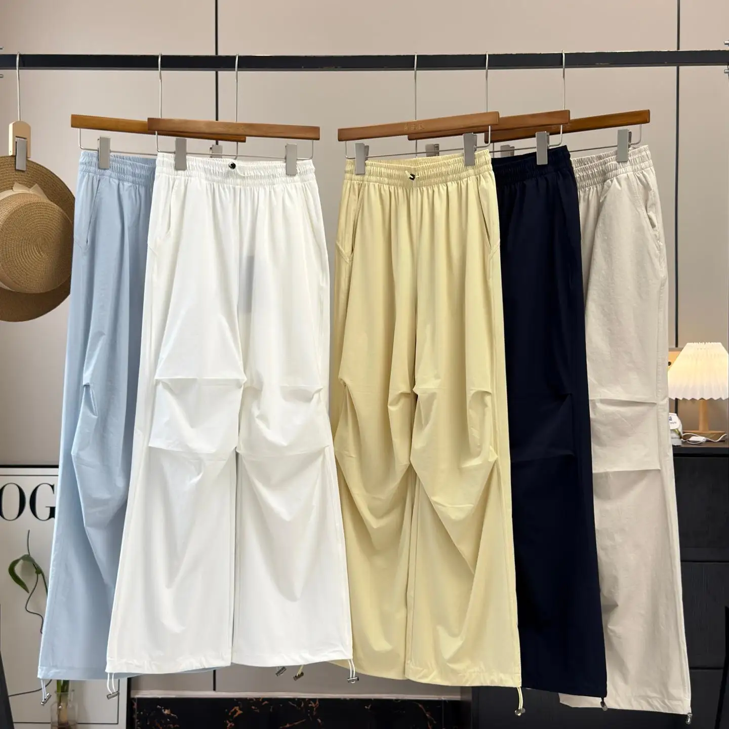 

Lightweight Breathable Outdoor Workwear Summer Casual Pants Waterproof Sun Protection Foldable Soldier Pants Nylon Fabric Ladies