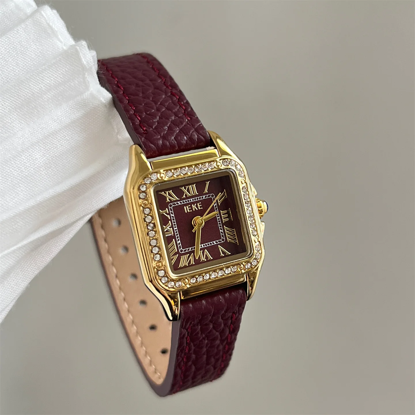 Roman Starry Sky Small Square Diamond Luxury Leather Watch for Women Exquisite Fashion High-Quality Ladies' Quartz Watch Gift