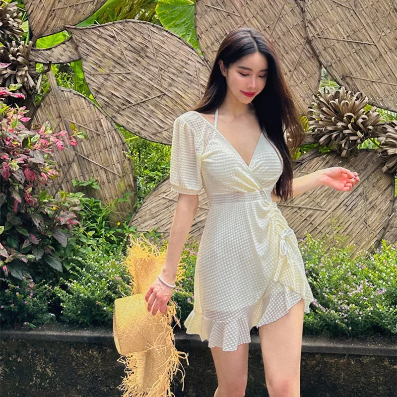2024 สีดํา One Piece ชุดว่ายน้ําผู้หญิงชุดว่ายน้ําเซ็กซี่ Ruffle ชุดว่ายน้ําเกาหลี Monokini ชุดว่ายน้ําชายหาด