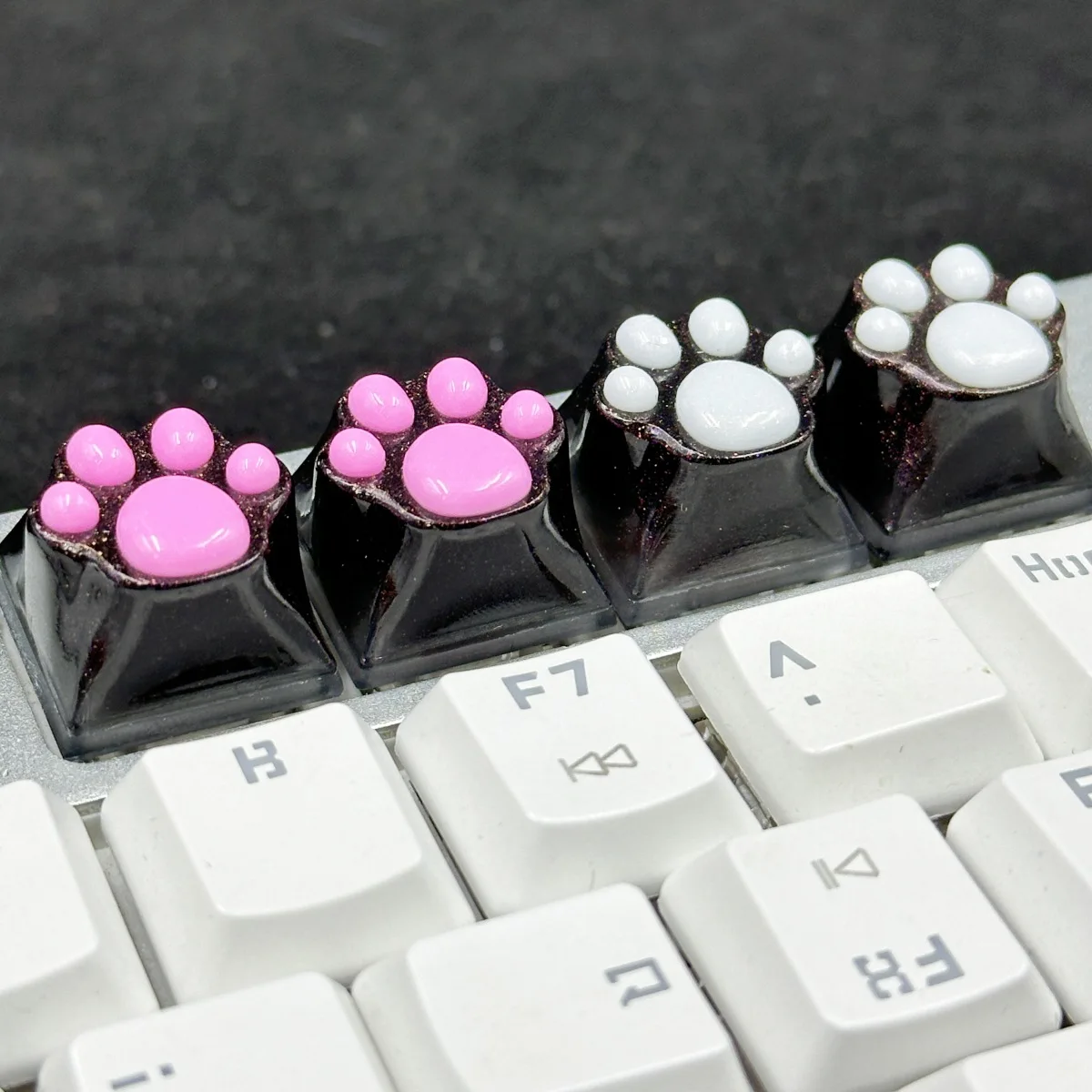 

Epoxy cute cat claw keycap personalized resin cross shaft mechanical keyboard keycap