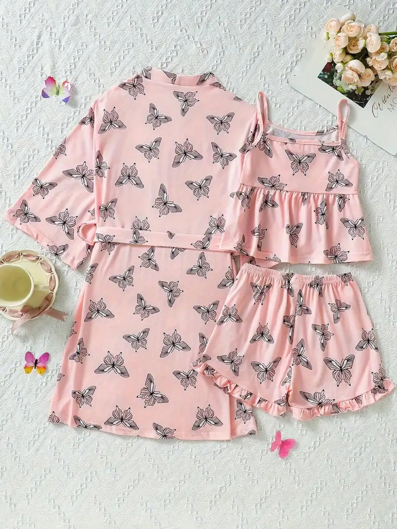 3-teiliges Set für Kinder, Mädchen, Cami-Top mit Schmetterlingsdruck, gerüschte Spitzen-Shorts, Bademantel-Set mit Gürtel, Allover-Print-Loungewear für Mädchen – Detail 4
