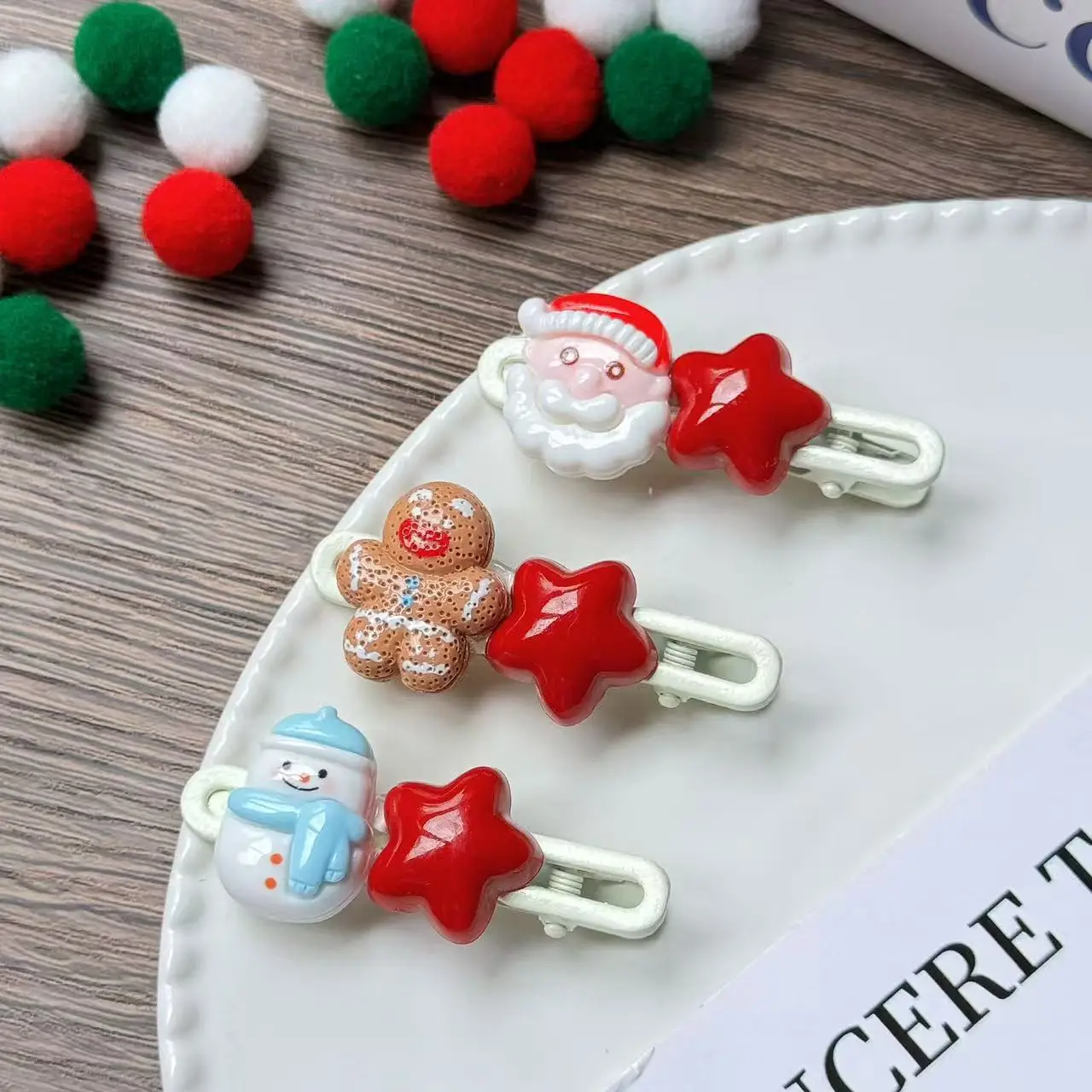 

1PCS Festive Star Snowman Clip Gingerbread Hairpin Christmas Gift Set for BFF Girls Alloy Hair Accessory Xmas Party Ornament