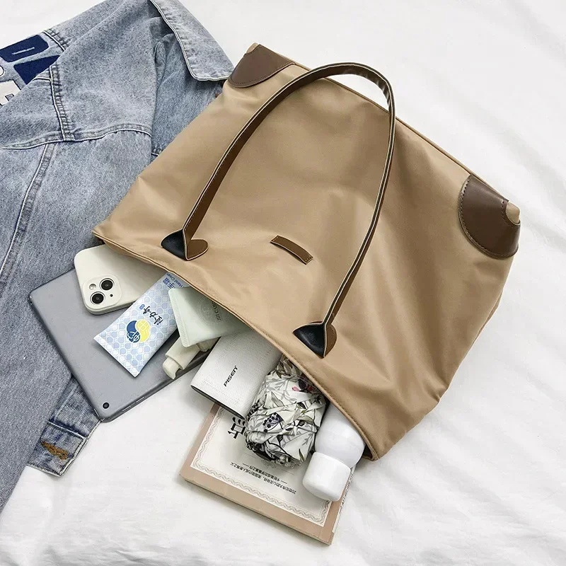 

Женская большая нейлоновая сумка для колледжа 2025 года — водонепроницаемая легкая модная сумка для книг для кампуса