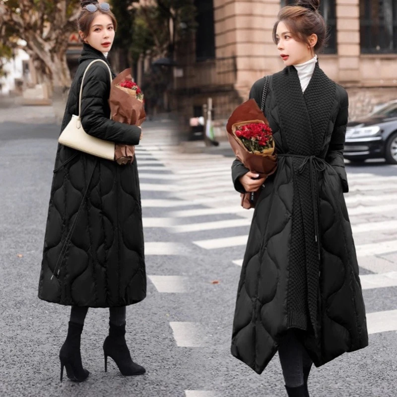 سترة نسائية جديدة لعام 2025 سترة شتوية عصرية طويلة معطف أبيض من ريش البط سترة دافئة