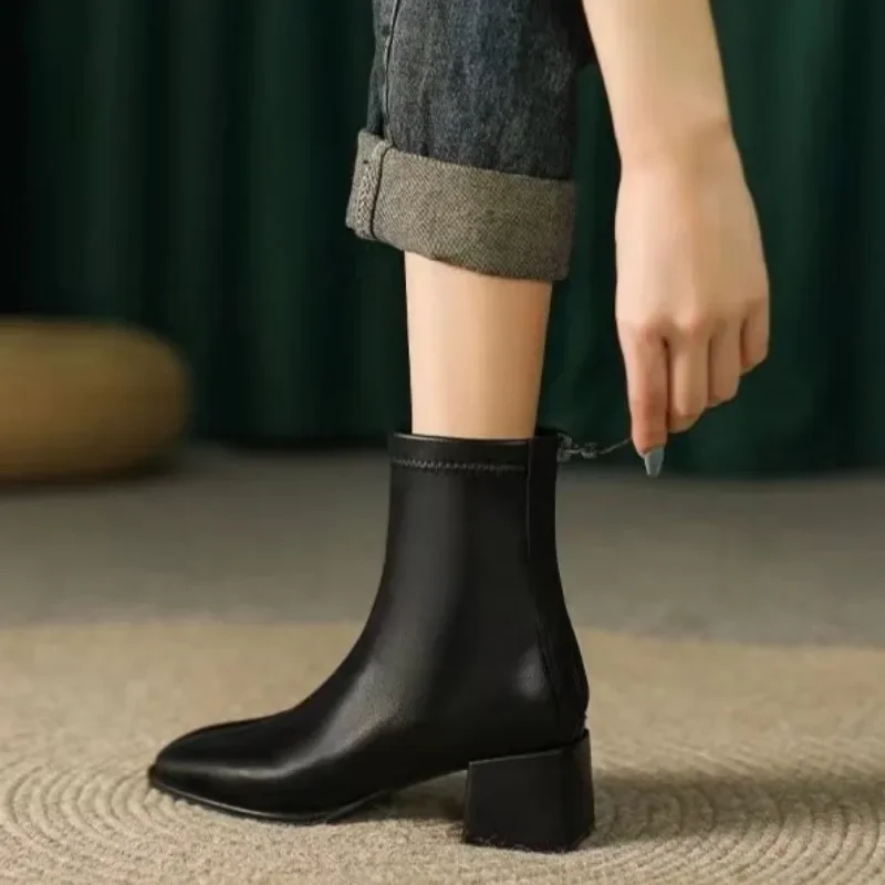 

Модные стильные ботильоны, женская обувь, женские удобные короткие ботинки на низком каблуке с застежкой-молнией