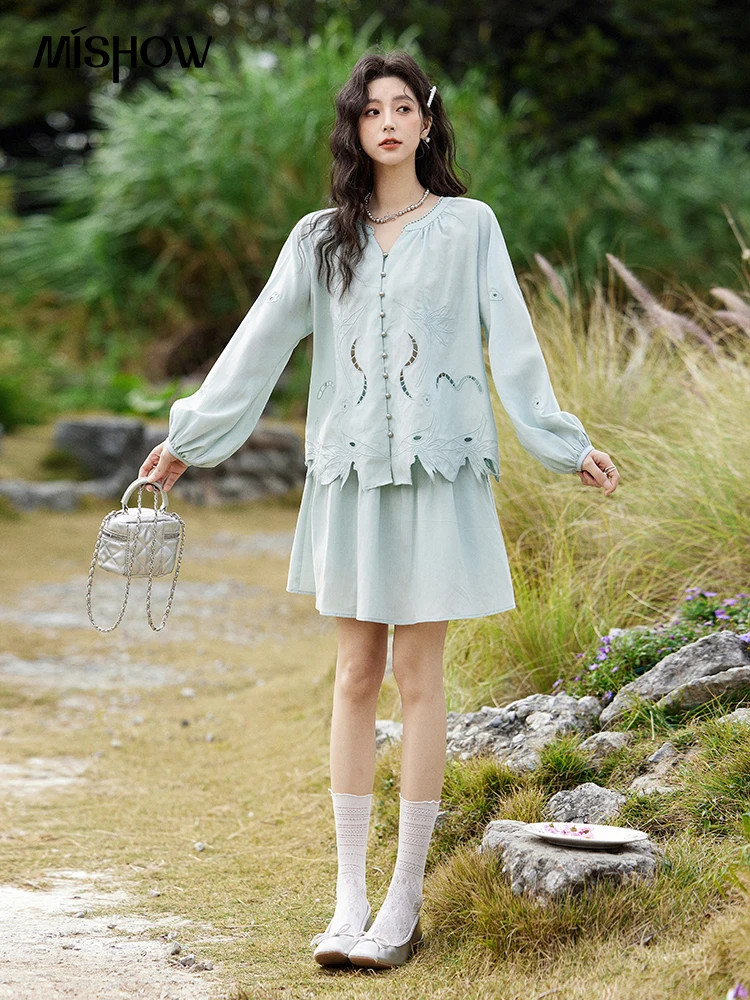 MISHOW Damski Słodki Zestaw Bluzek i Spódnic w Kształcie Litery A Vintage Ażurowy Haft Luźna Koszula Jednolita Spódnica Dwuczęściowy Zestaw MXE12T0455