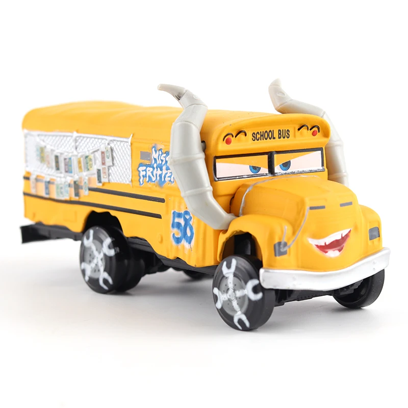 Disney Pixar Cars 3 Cars 2 Mack zio scuolabus Truck Diecast 1:55 sciolto saetta McQueen Toy Car nuovo di zecca disponibile