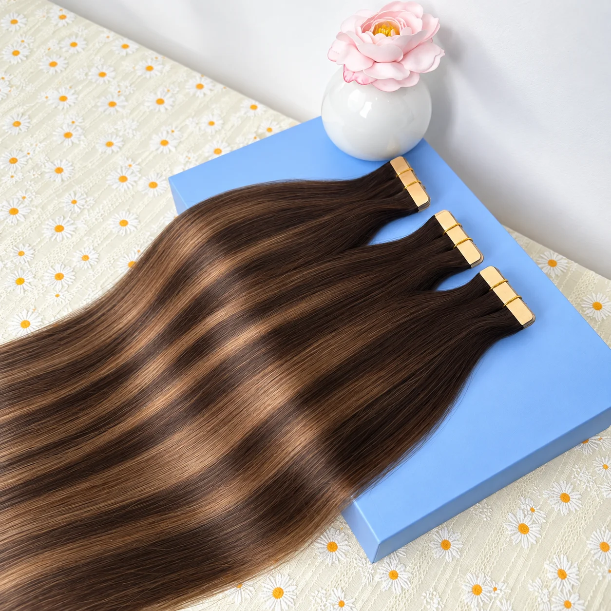 Tape In Hair Extensions Remy Human Hair 21 Pcs Per Pack T2/6/P2 Balayage Color Straight Seamless Skin Weft PU Tape Hair For Women