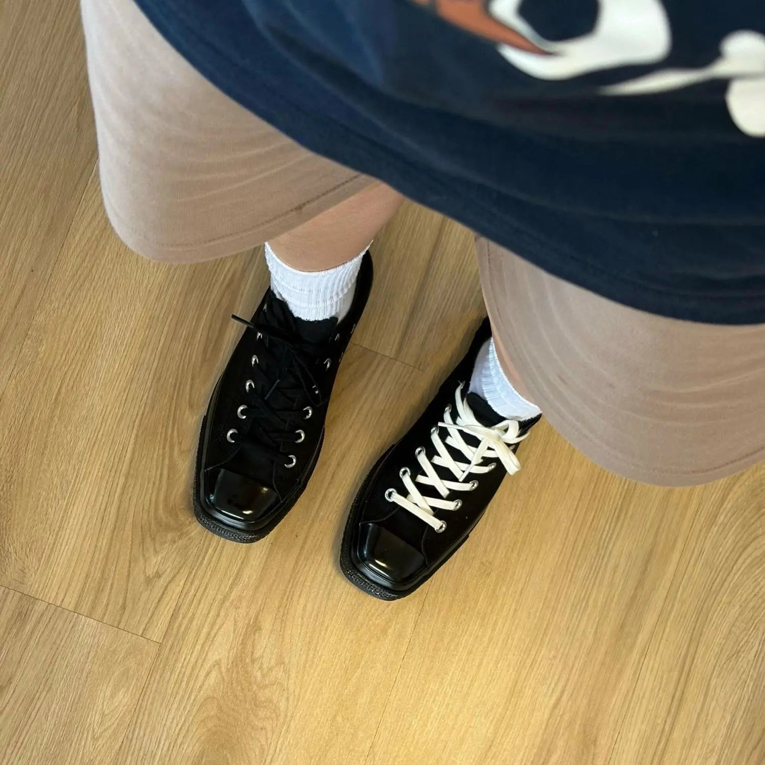 

Classic Casual Low-Top Square-Toe Cloth Shoes Unisex Commuter Versatile Deqin Skate Shoes Flat Laced round Toe Casual Shoes