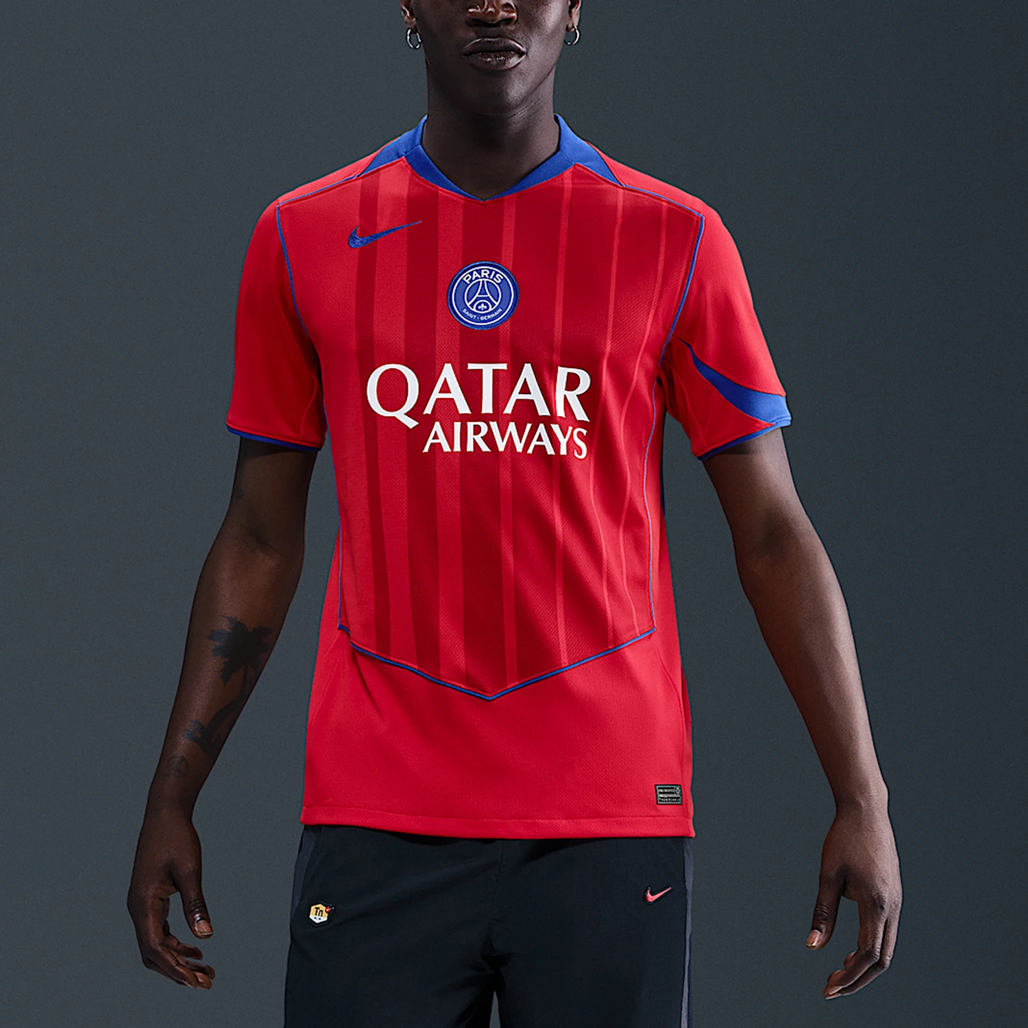 

Оригинальные мужские дышащие футболки Nike Dri FIT для тренировок и матчей с короткими рукавами HJ4606-680