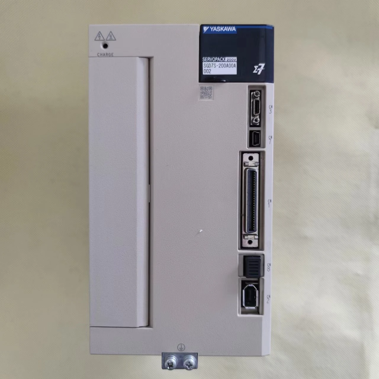 

Disassembly Yaskawa 7 Series 3000 Watt Servo Driver SGD7S-200A00A002