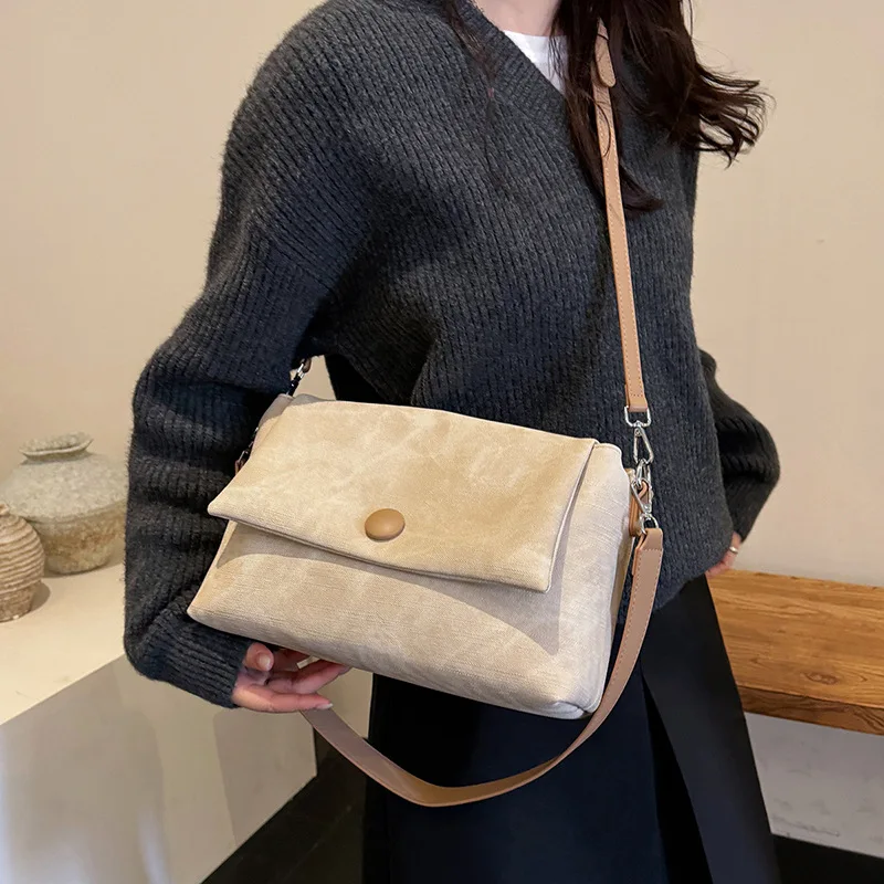 حقيبة تحت الإبط بسيطة لعام 2025، محفظة كتف فاخرة للنساء، حقيبة كروس أنيقة للركاب، حقيبة متعددة الاستخدامات من النهار إلى الليل، محكم