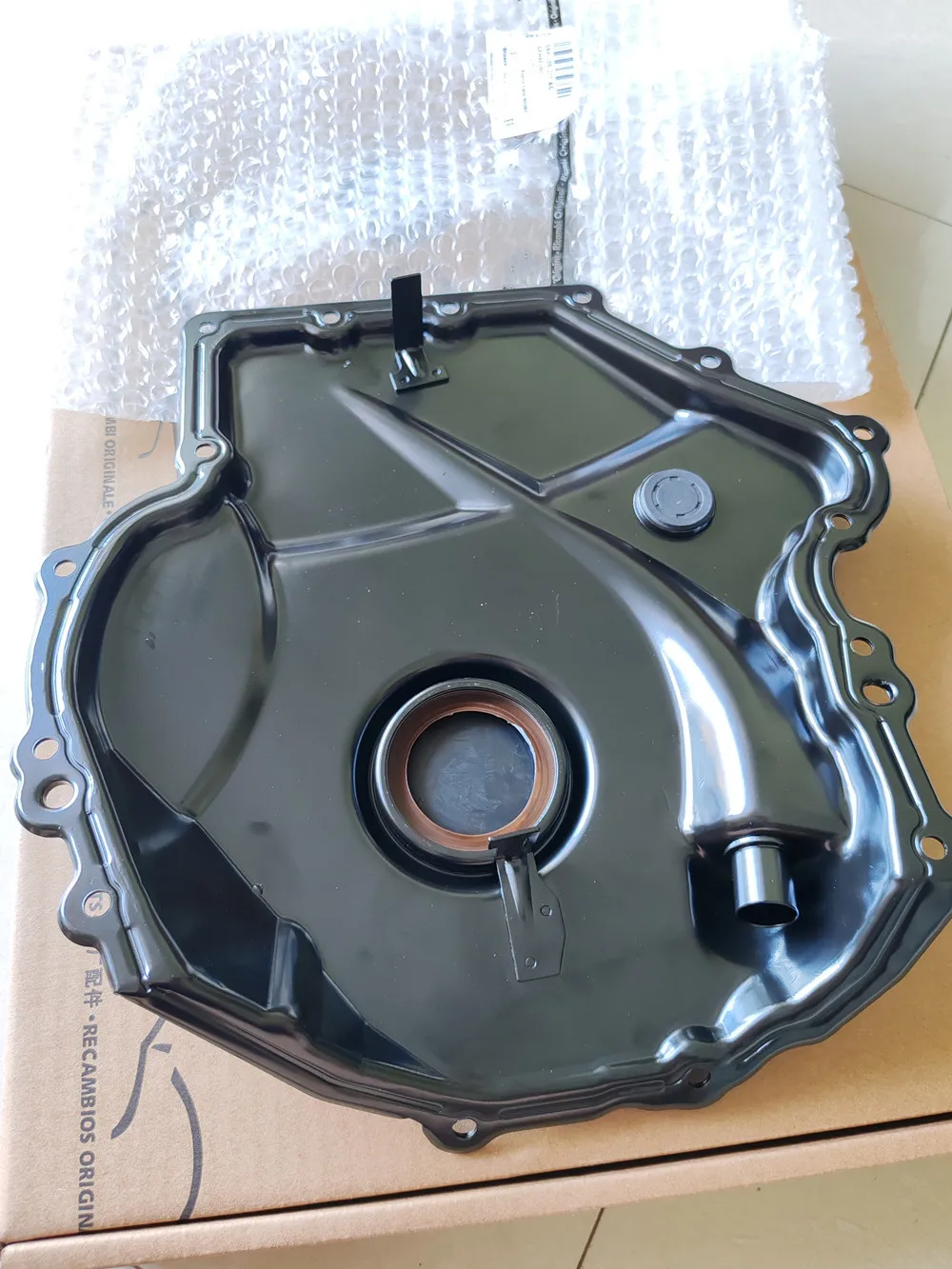 

Genuine 06H109210AG 06H109210Q Made Of Iron Engine Timing Cover For VW CC Jetta Tiguan Audi A4 A5 A6 Q5 1.8T 2.0T Upgraded