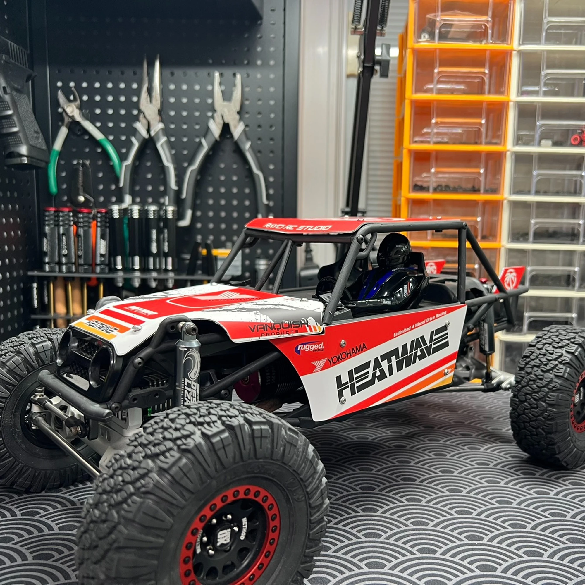 D1RC H10 Titanium Alloy Tube Frame Car Shell Sticker Decoration for 1/10 RC Crawler Car VP H10 VP Phoenix VS4-10 Upgrade Parts