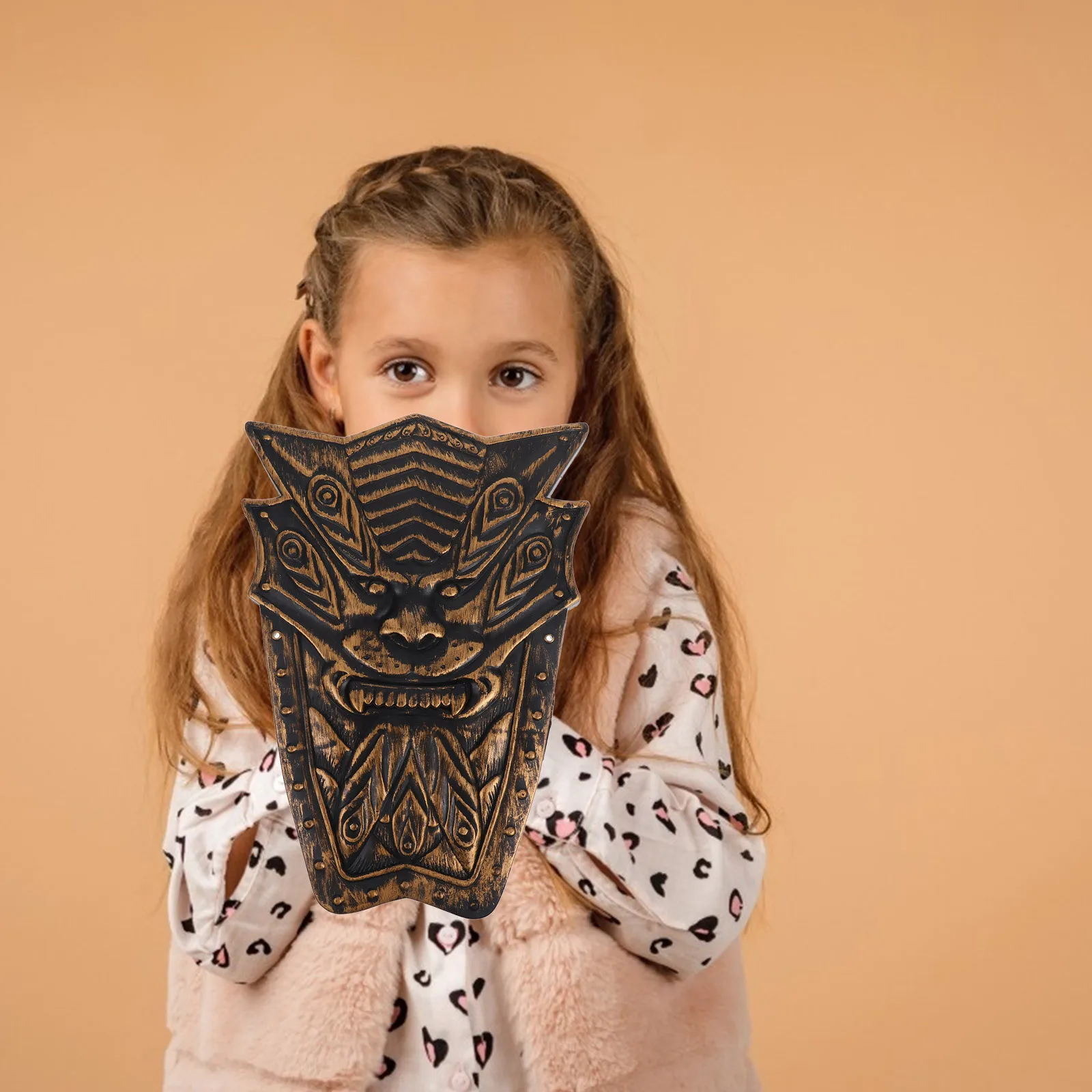 

Lightweight Knight Shield Plastic Medieval Style Dress Up Prop for Role and Costume Events Outdoor