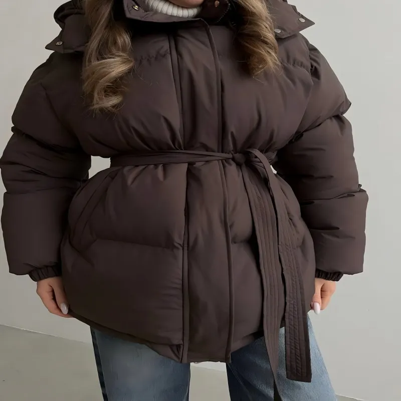 Рисунок 2 - Женское коричневое хлопковое пальто с капюшоном