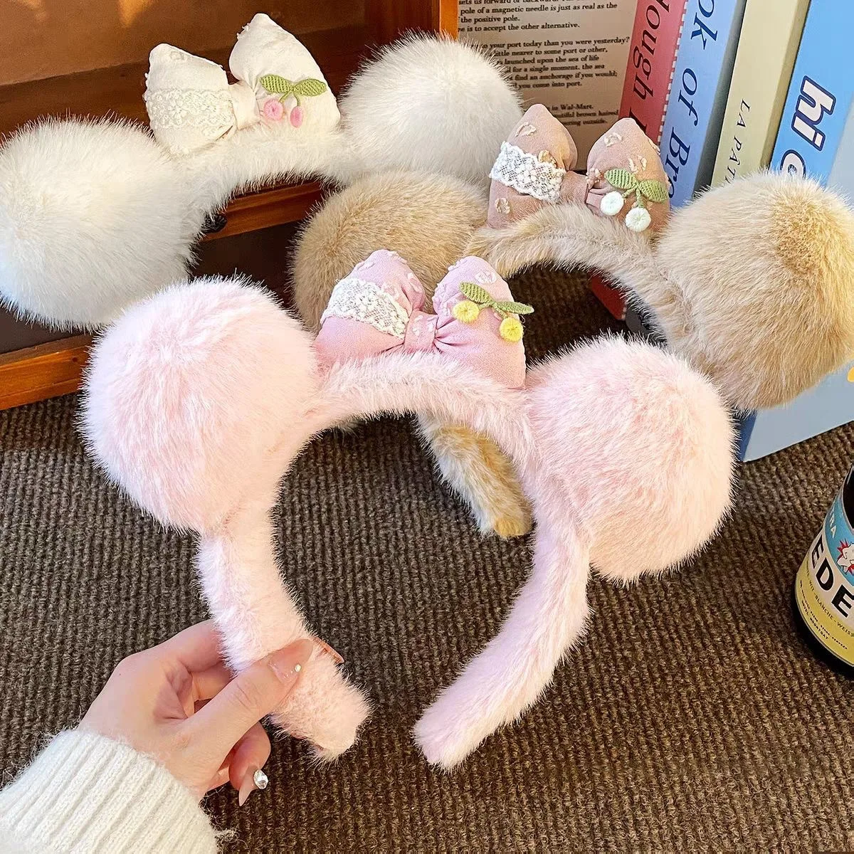 

Kawaii Disney Mickey Mouse Fall/Winter Plush Hairband For Women Cute Face-Washing Hair Clip 2025 New Holiday Gift