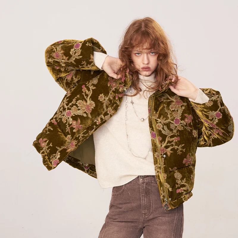ELFSACK 2025 Women's Winter Down Jacket, Retro Floral Embroidery Stand Collar Puffer Coat, Romantic Thick Warm Padded Top