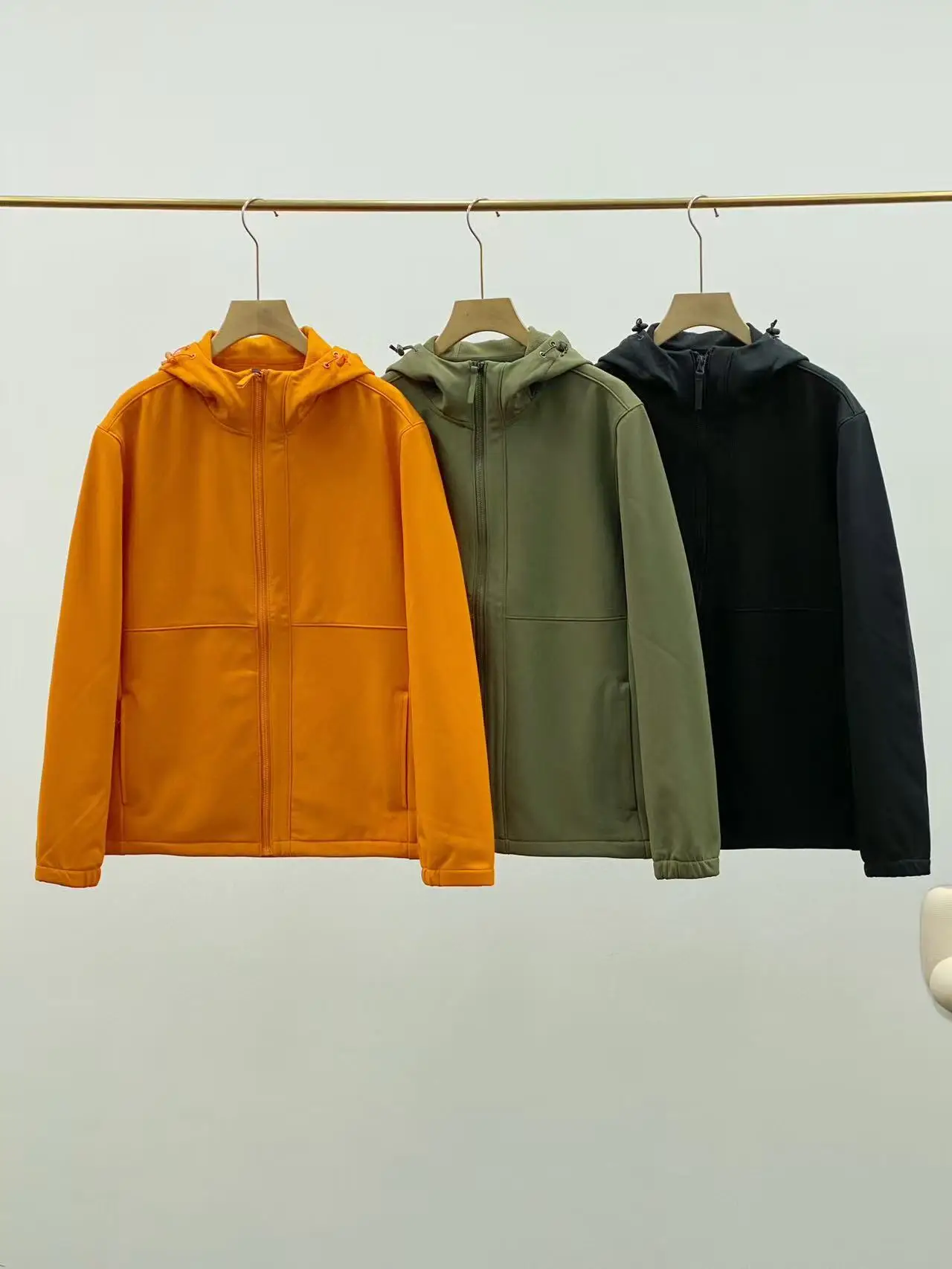 

Thiened Fce Outdoor Windproof Outdoor Workwear Jaet Hooded Soft ell ell for Men And Women Autumn Winter Coat