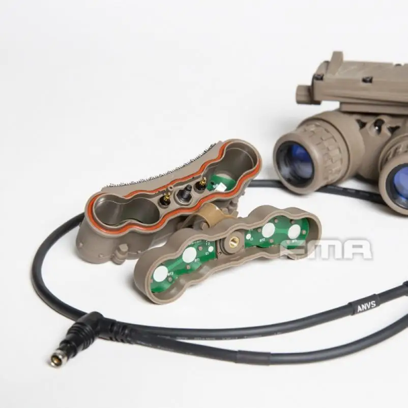 FMA Dummy NVG GPNVG18 ANVIS Night Vision Model versione CAG / BNVS + scatola batteria funzionale con filo TB1289