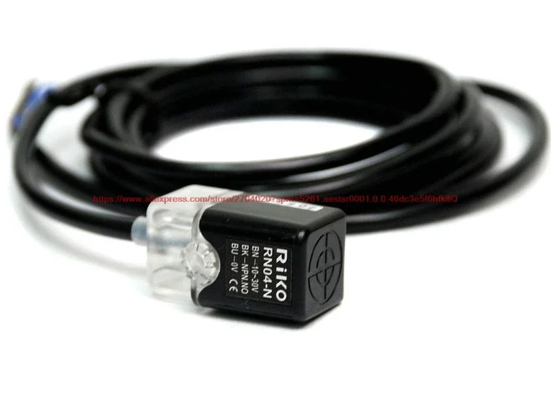 

Индуктивная двойная светодиодная лампа квадратный бесконтактный переключатель RN04-P, трехпроводной PNP нормально открытый, квадратный датчик