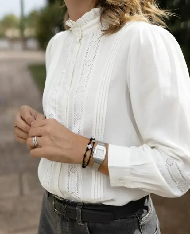 

2026 Spring and Autumn New Elegant Blouses Artistic Style Lace Splicing Stand Up Collar Long Sleeve White Shirt for Women
