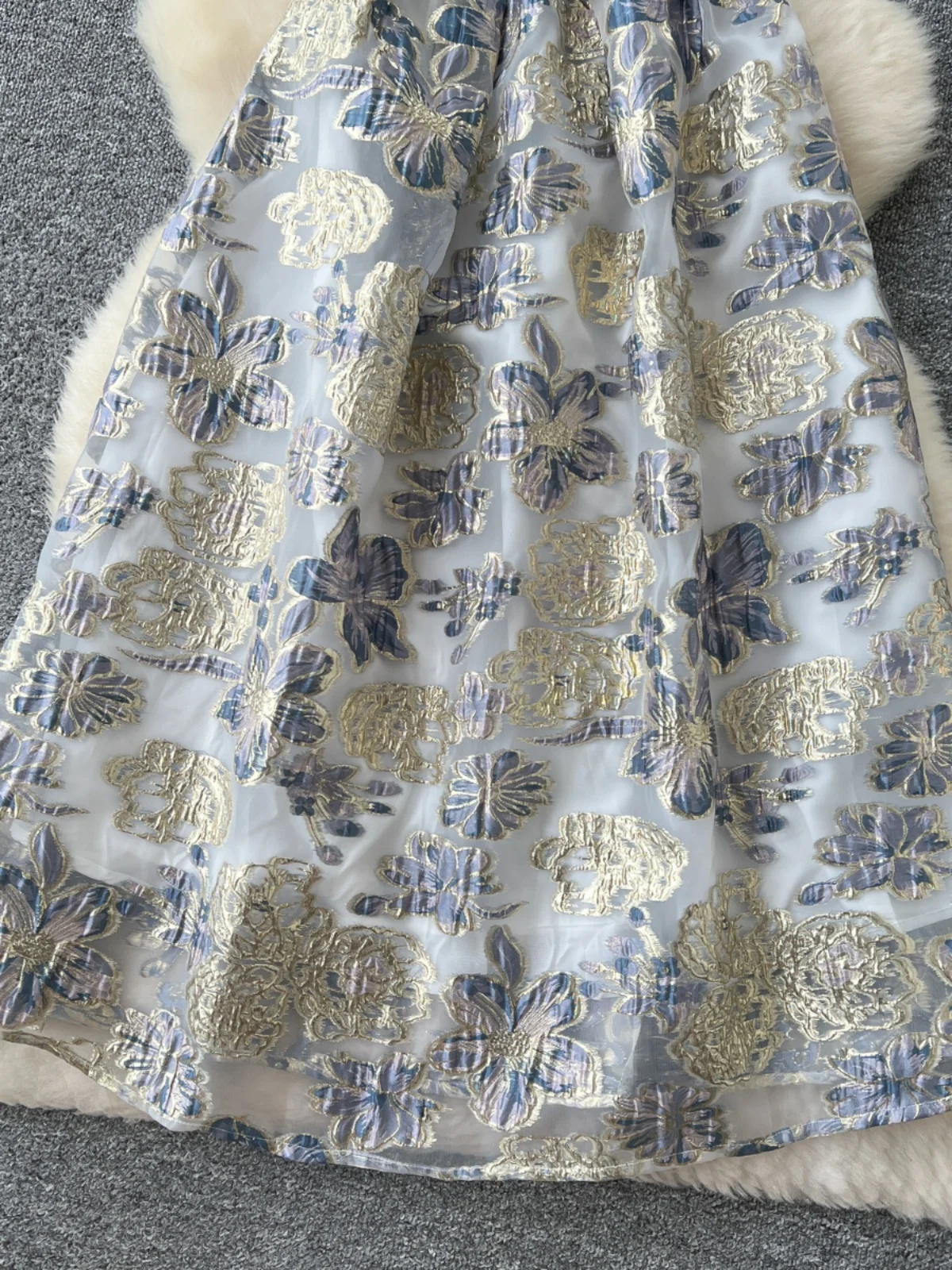 Spring New High Waist Gown for Women with Gold Embroidery And Svel Waist-Cinching Dr Korean Sle A-Line Skirt