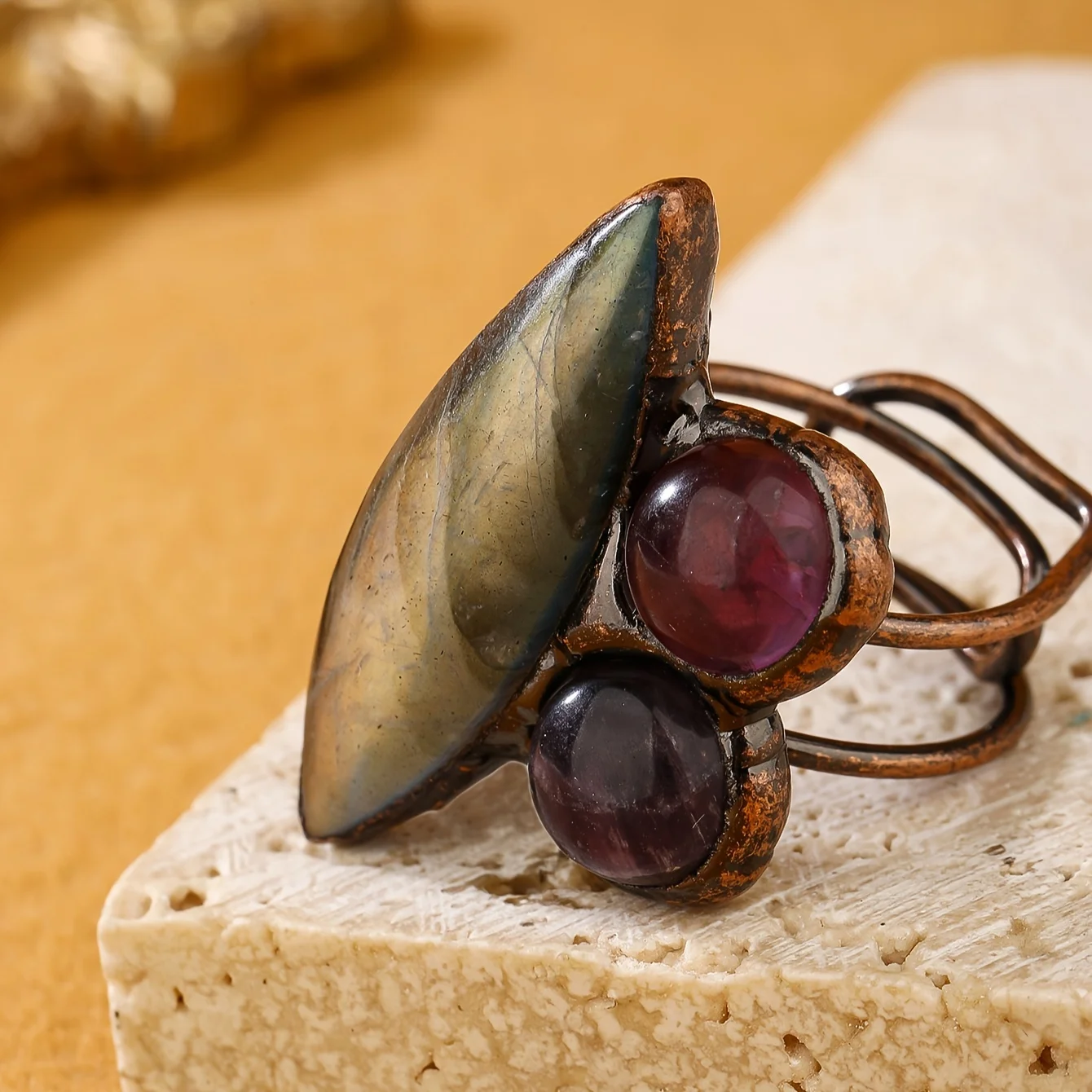 

YEEVAA Vintage Style Natural Labradorite and Amethyst Ring - Adjustable Copper Band - Perfect for Parties and Events