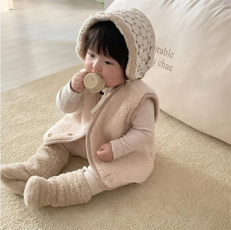 Plüsch-Babysocken für Jungen und Mädchen, warme Winter-Korallenfleece-Socken, Schuhe, Bodensocken, Babykleidung, Accessoires, Mutter und Kinder – Detail 9