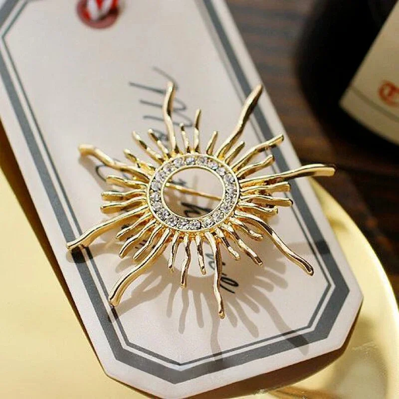 High Quality Sun Shape Brooch For Women Men Prong Setting Crystals Color Brooches Pins Scarf Buckles Jewelry