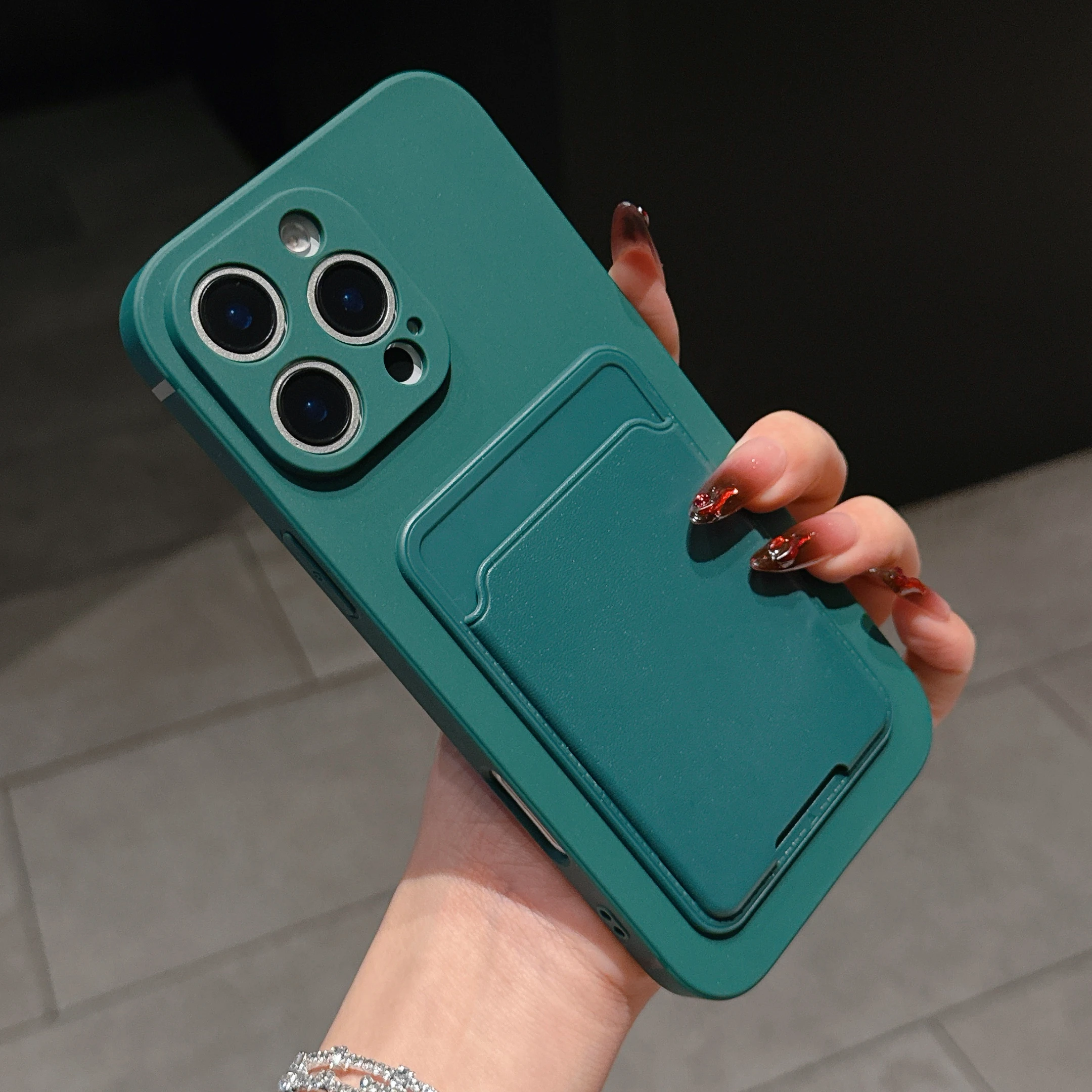 Cartera de silicona líquida de lujo con ranura para tarjetas, funda de teléfono con soporte para iPhone 16 15 14 Plus 13 12 11 Pro Max XR X S 7 8 SE, funda trasera