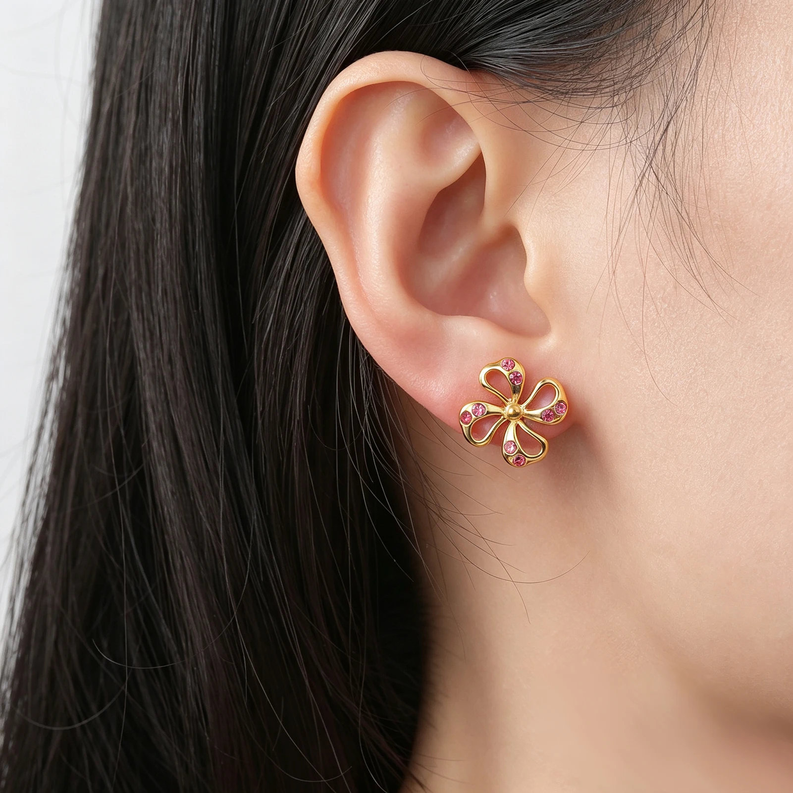 Eueavan Edelstahl Vierblättriges Kleeblatt Strass Ohrstecker Glücksbringer Zierliche Ohrringe Schmuck für Frauen Jubiläumsgeschenk – Detail 1