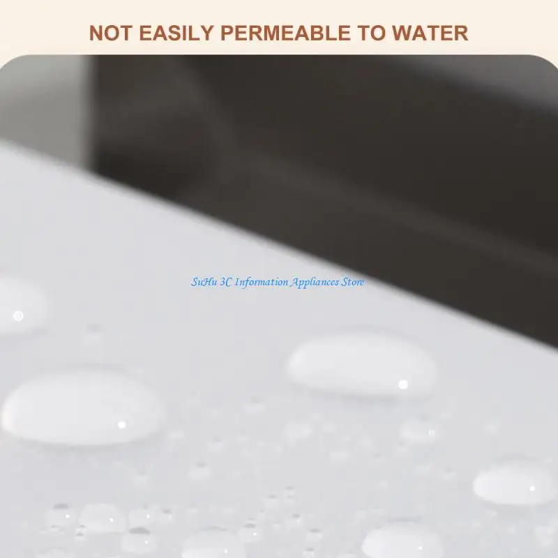 

Профессиональная сумка для документов. Передняя панель с прозрачным обзором. Устойчивая к атмосферным воздействиям конструкция.