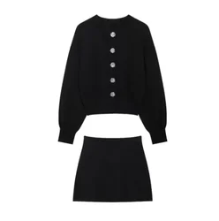 2024  new women's simple large buckle decoration round neck long sleeved knitted jacket half skirt set