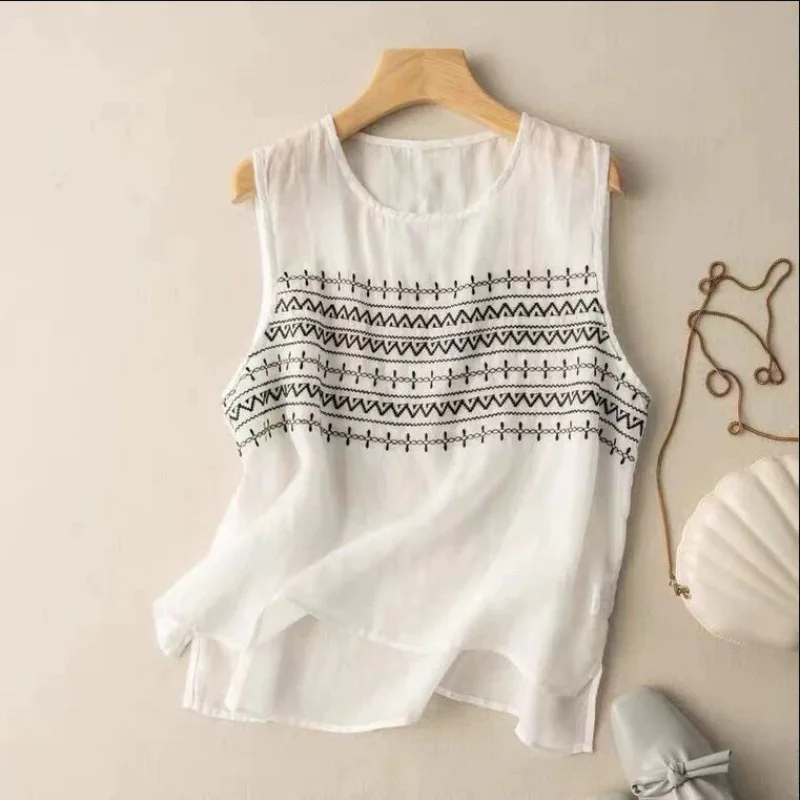 

2024 Summer New Women's Pullovers Crew Neck Embroidery All-match Elegant Vintage Trendy Loose Sleeveless T-shirt Vests Tops