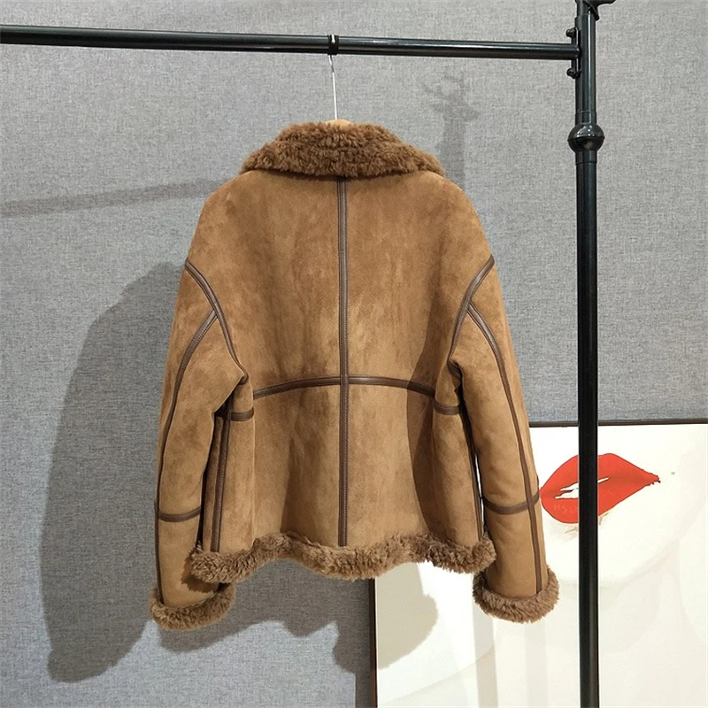 2025 AW Nuovo cappotto di pelliccia di agnello ispessito con velluto scamosciato Lady Sheep Shearling vestibilità ampia da donna CT502