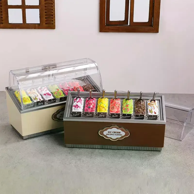 1 Zestaw 1/12 Domek dla Lalek Lodownica Model Symulacyjny Deserów Akcesoria Spożywcze do Dekoracji Domku dla Lalek Zabawka Prezent dla Dzieci do Udawania Ról