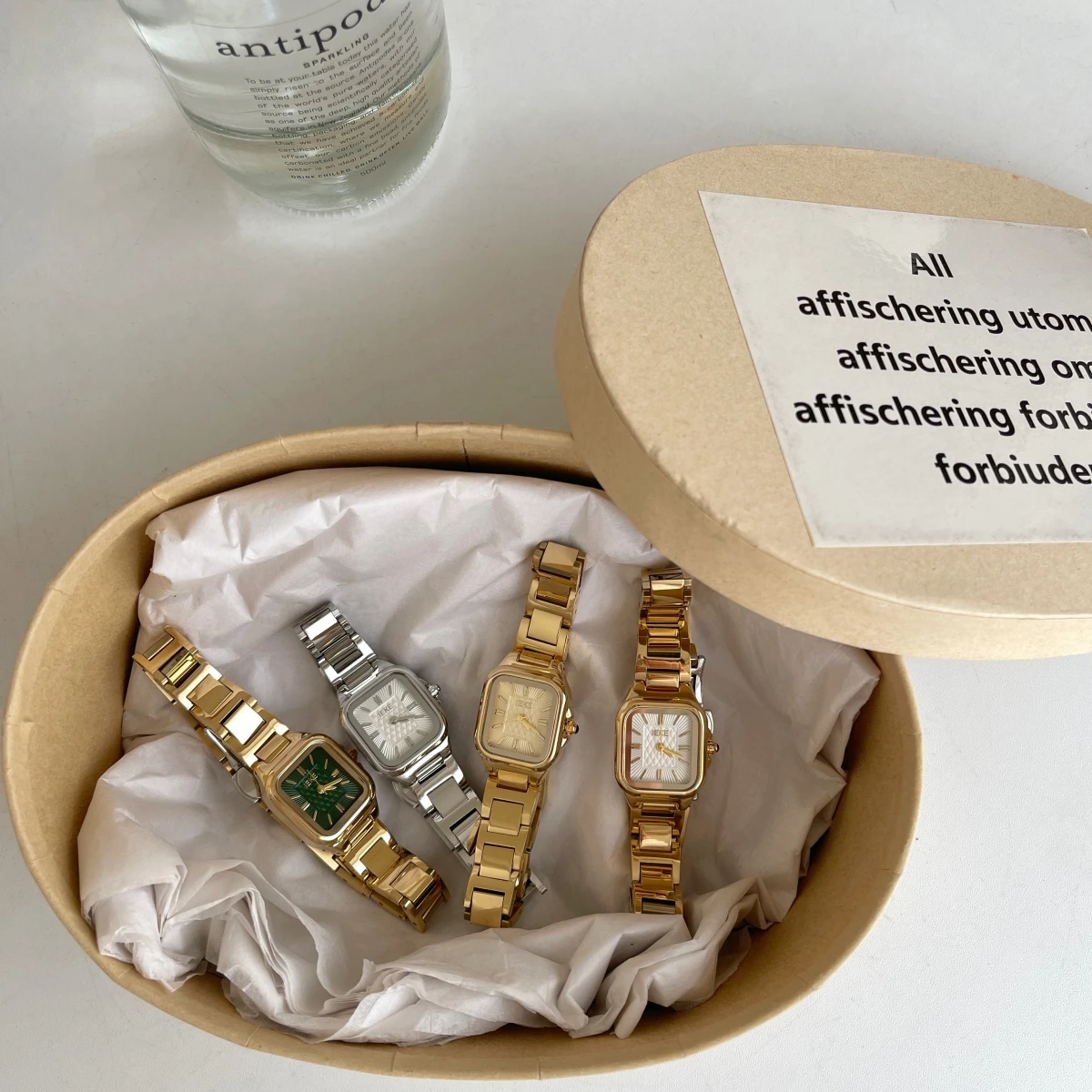 New Small Square Retro Green Women'S Watch, Elegant, Simple, Versatile, Suitable For Work, High-Value Steel Band Quartz Watch