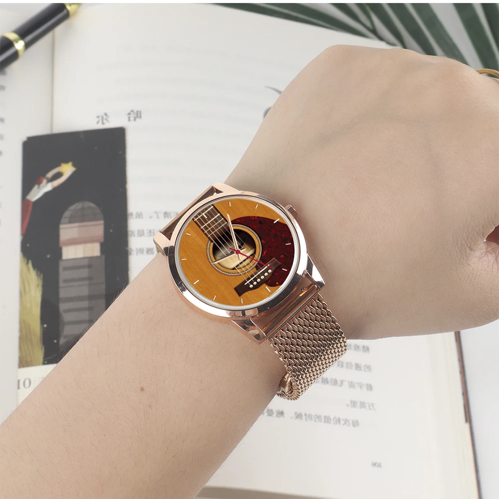 ギフト ブラックウォッチ ユニバーサル メンズ＆レディース腕時計 記念品 ローズゴールド シルバー腕時計 シリコン ステンレススチール レザーストラップ