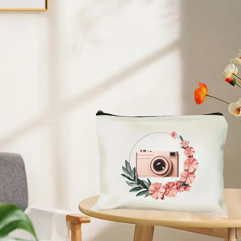 Travel Toiletries Bag Garland Lake And Camera Cosmetic Maker Bag - Best Gift Idea for Organizing Beauty Essentials