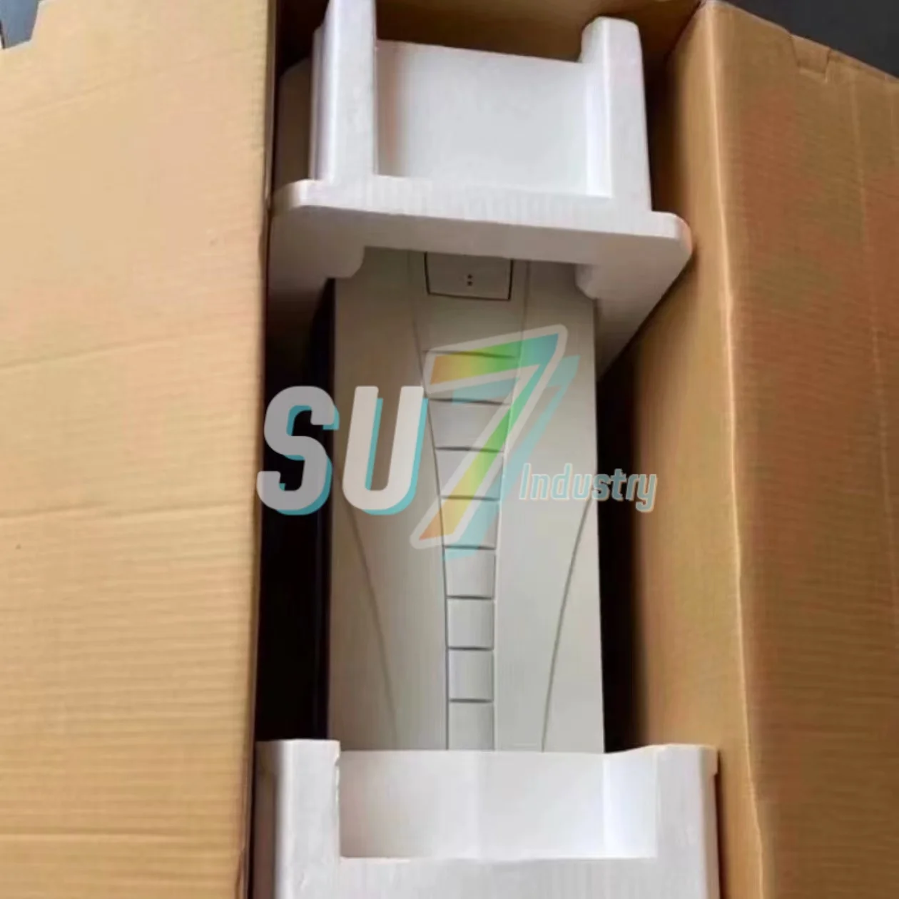 

Инвертор ACS550-01-087A-4 Новый оригинал