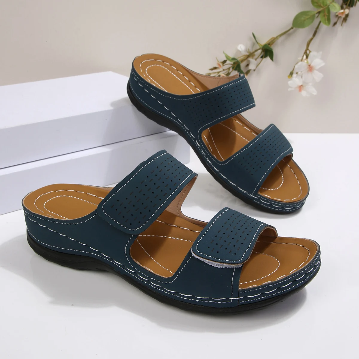 

Новые женские летние модные сандалии 2026 года: повседневные спортивные сандалии на танкетке с круглым носком и вырезом «рыбий рот»