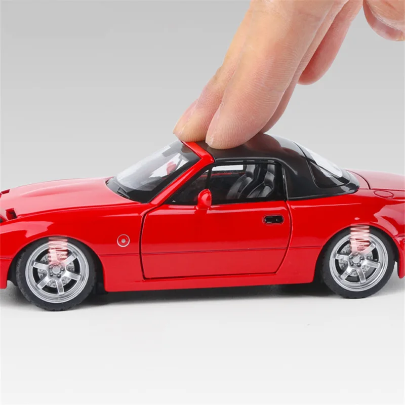 1:32 MAZDA MX-5 Alloy Sports Car Model Diecasts Metal Racing Car Vechiles Model Sound Light Simulation Collection Kids Toys Gift