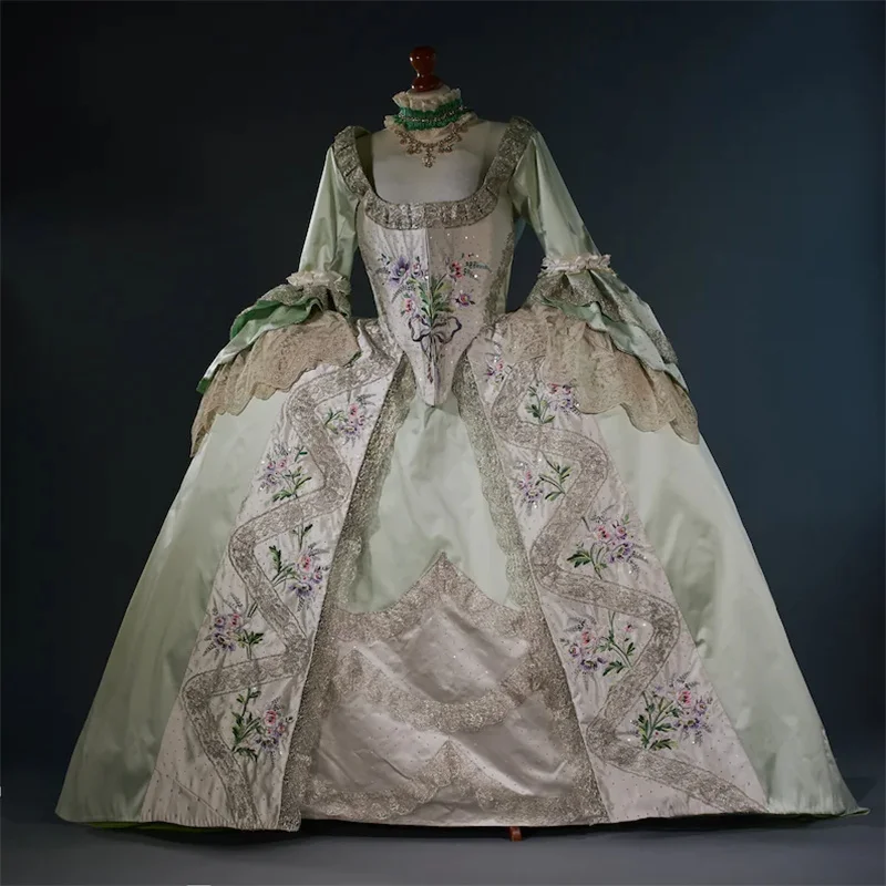 18. Jahrhundert Französische Barock-Rokoko-Robe mit Blumenmuster Hochzeitskleid Königin Marie-Antoinette Ballkleid