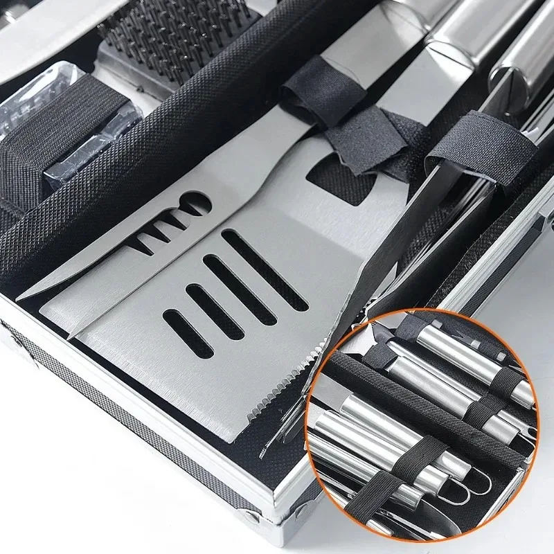 

Stainless Steel Grillware Aluminium Case Set Grill Knife Fork Spatula Brush Outdoor BBQ Tools Combination Set