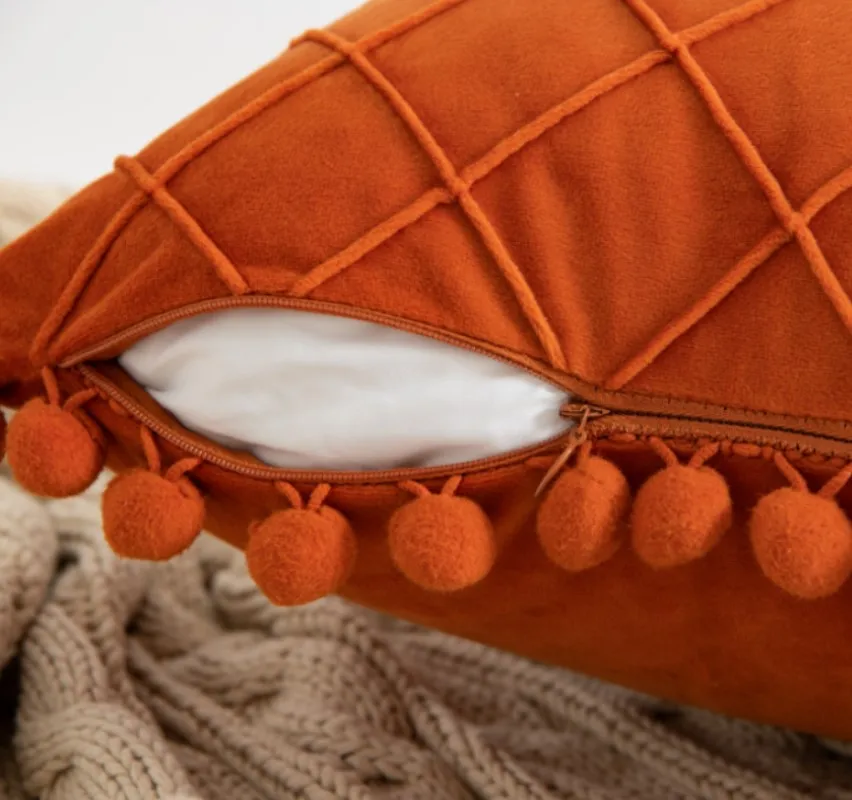 30x50cm 45x45cm Velvet Throw Pillow Cover with Cute Pompom Orange Pleated Decorative Farmhouse Boho Pillowcase Cuscini Divano 방석