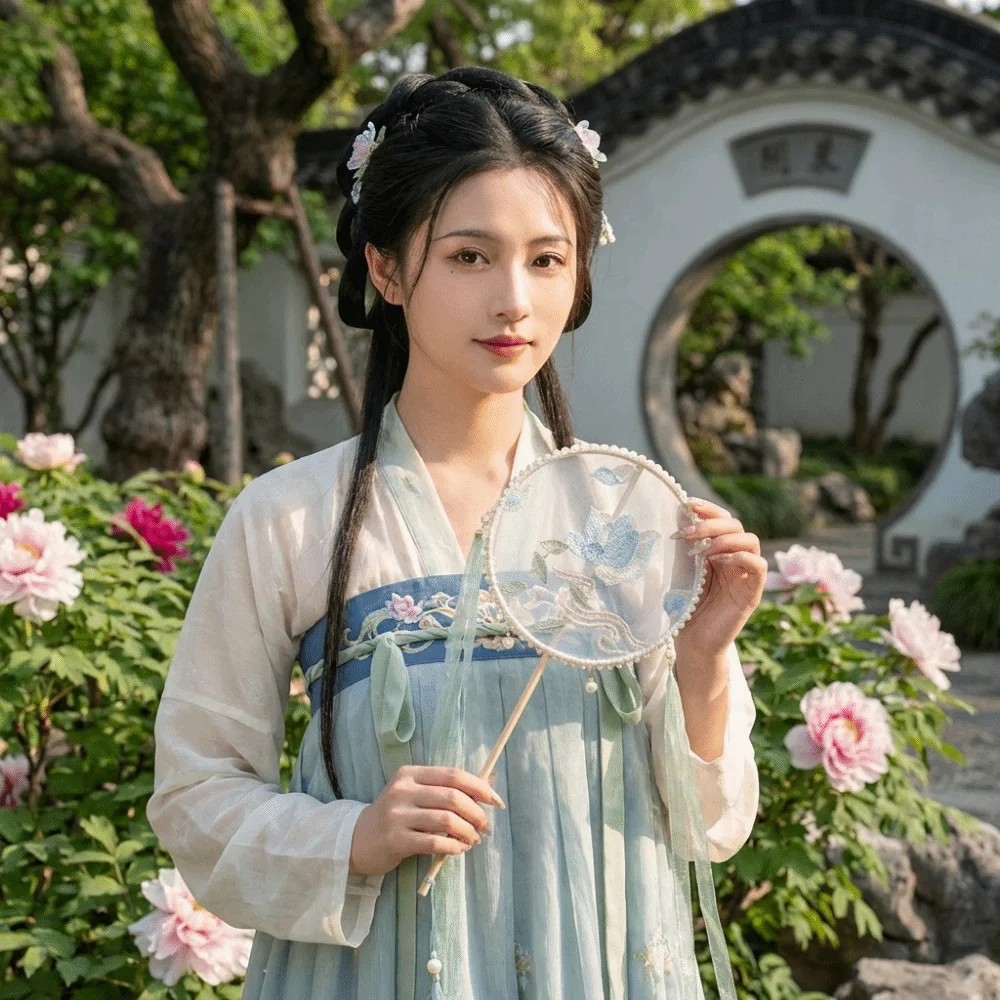 Vintage Handfächer im chinesischen Stil mit langem Griff und Quasten, runder Fächer mit dekorativem Blumenmuster, Seidenfächer für Tanz – Detail 5