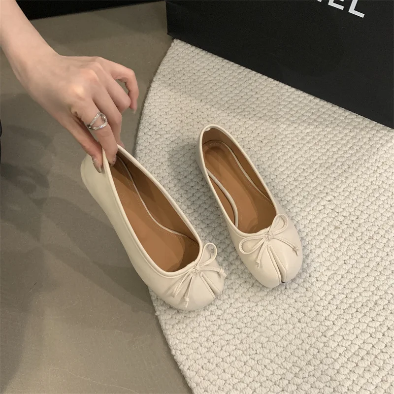 ربيع المرأة شقة سبليت تو أحذية مع القوس لينة الجلود ربطة القوس فيونكة الجبهة الضحلة الانزلاق على الفتيات تابي أحذية الشقق أحذية الباليه