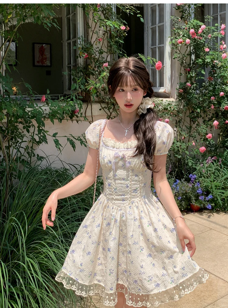 Abiti floreali Lolita dolci stile vacanza per ragazza giapponese Mori, collo quadrato, fiocco, maniche a sbuffo, vita alta, abito elegante da donna estivo