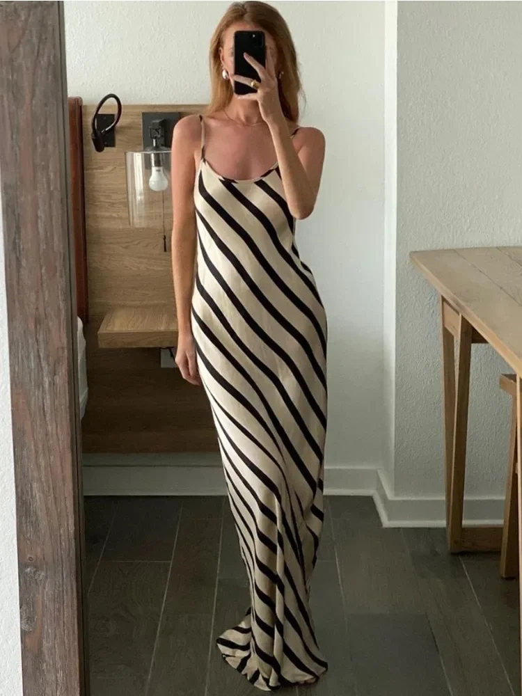 2024 Zebra Printed Elegant Halter Dresses Female Sleeveless Slim Loose Printed Striped Long Dress Women\'s Backless Maxi Dress